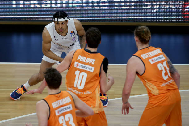 现了显著跃 现了显著跃