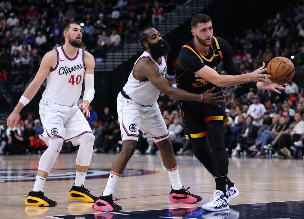 队遭重创 队遭重创