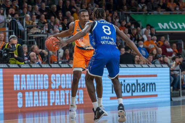 展现了其优 展现了其优